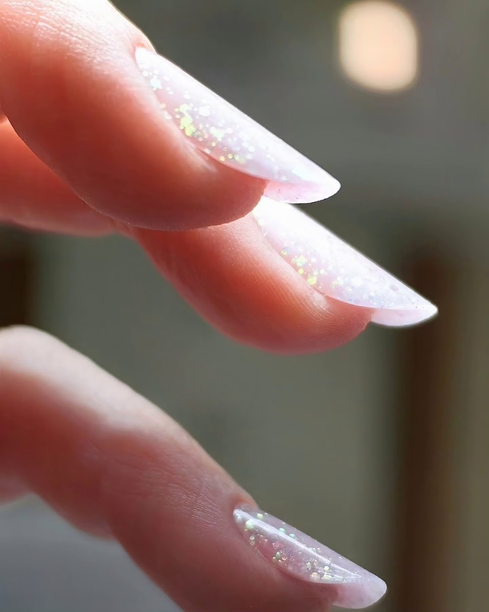 Manichiură gel Beauty Zone Iași